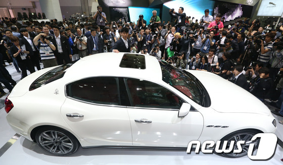 釜山國際車展開幕 現(xiàn)代汽車發(fā)布兩款新車