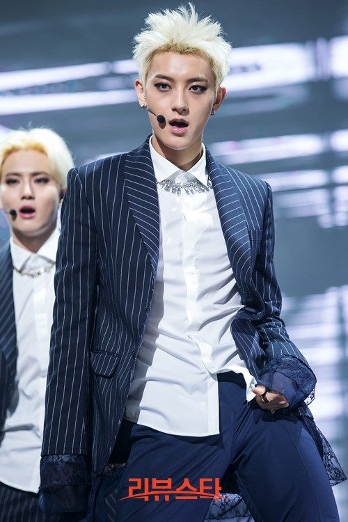 EXO驚艷亮相Mcountdown 帥氣舞姿迷倒眾人（組圖）