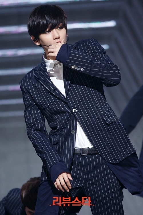 EXO驚艷亮相Mcountdown 帥氣舞姿迷倒眾人（組圖）