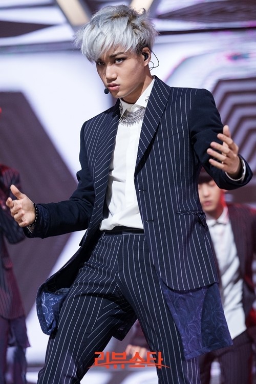 EXO驚艷亮相Mcountdown 帥氣舞姿迷倒眾人（組圖）