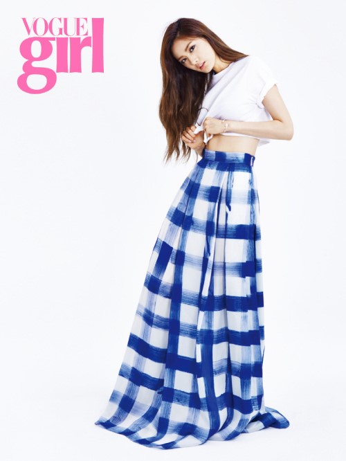 娜娜攜手“Vogue Girl”拍時(shí)尚大片   完美身材惹人羨（組圖）