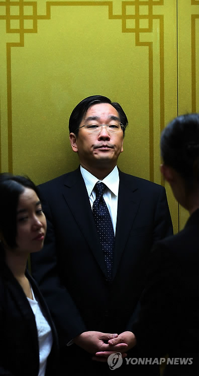 5日下午，韓國外交部召見日本駐韓國大使館總務(wù)公使佐佐山拓也