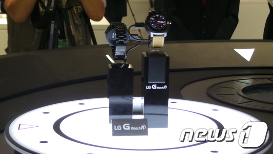 LG智能家庭套裝亮相IFA G watch R率先發(fā)布引關(guān)注（組圖）