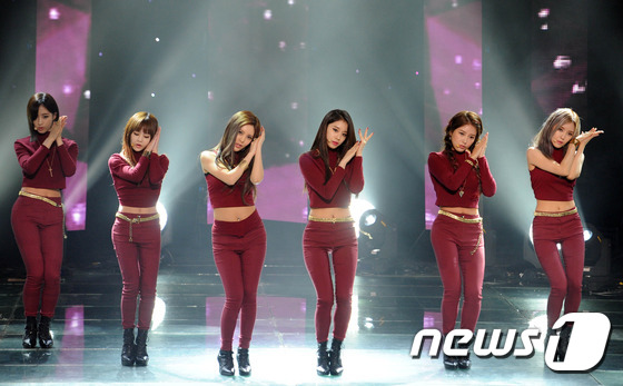 T-Ara、Kara、Secret熱辣來襲 韓女團(tuán)性感大比拼（組圖）