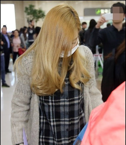 少女時代全程無笑容亮相機場 似仍未走出Jessica退團風(fēng)波（組圖）