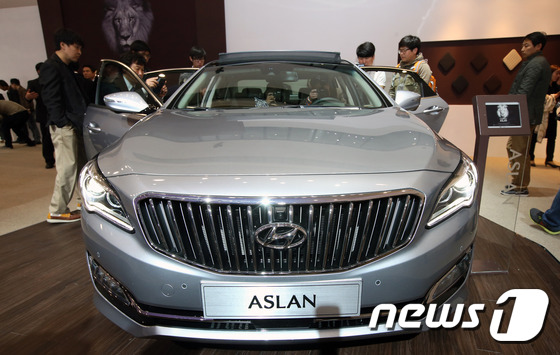 現(xiàn)代汽車(chē)新作ASLAN震撼登場(chǎng) 被評(píng)主流C級(jí)豪車(chē)競(jìng)爭(zhēng)款（組圖）