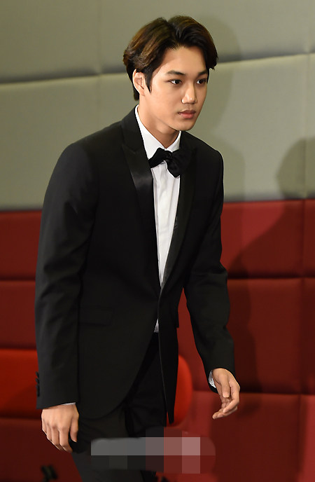 exo及winner亮相“2014MAMA”記者會 suho表示期待獎項世勛忙聊天（組圖）