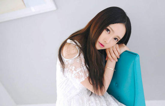 韓國(guó)游戲萌系女主播 美若天仙大秀性感美腿（組圖）