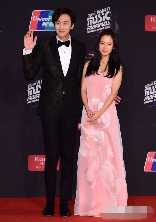 “2014MAMA”大匯總 exo斬獲“四冠王”眾女星紅毯比美（組圖）