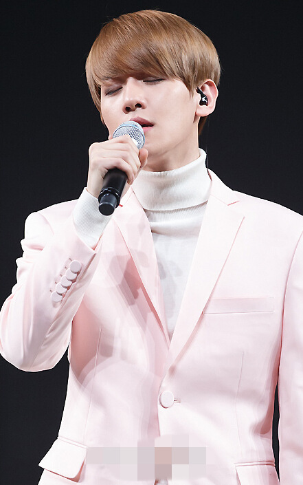 EXO MissA回歸秀 伯賢suho粉色西裝溫柔秀智可愛(ài)性感【組圖】