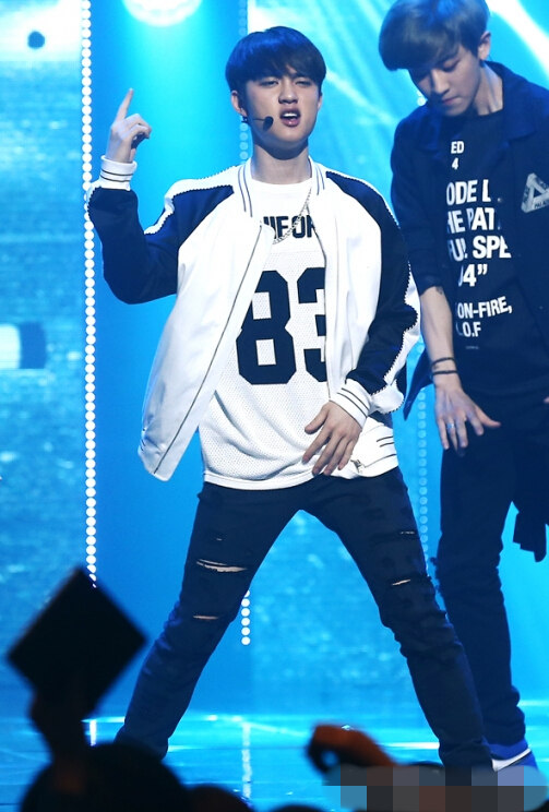 EXO MissA回歸秀 伯賢suho粉色西裝溫柔秀智可愛(ài)性感【組圖】