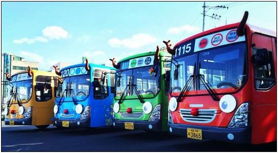 韓國(guó)首爾“Tayo”卡通消防車出動(dòng)  “萌萌噠”招人愛(ài)【組圖】