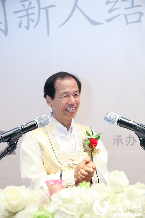 12對中國情侶在韓國江原道舉行集體婚禮