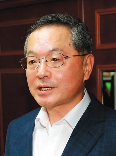 韓國為何頻現(xiàn)貪腐丑聞:政客多借助企業(yè)籌競選資金（圖）