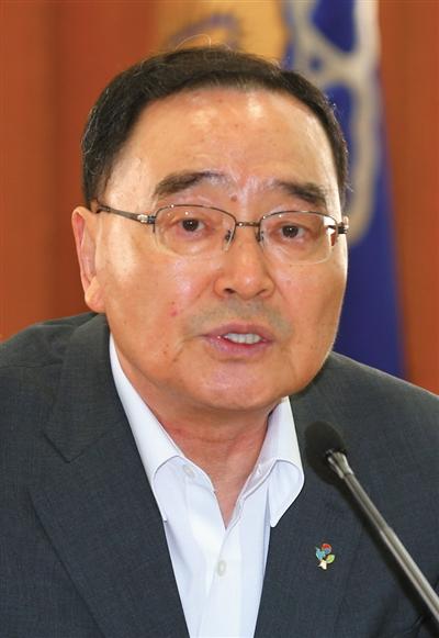 韓國為何頻現(xiàn)貪腐丑聞:政客多借助企業(yè)籌競選資金（圖）