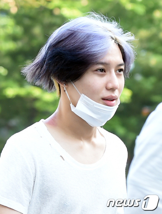 Shinee寶兒TaraEXID上班路 大走休閑時(shí)尚風(fēng)【組圖】