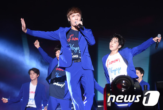 EXO