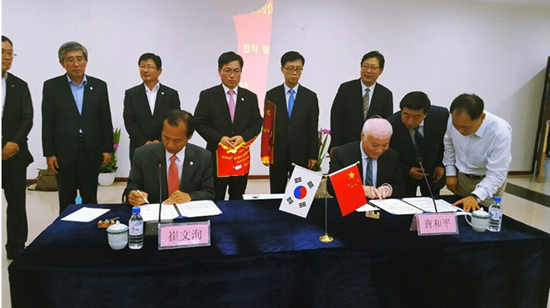 江原道與歐亞集團(tuán)簽署協(xié)議。（圖片來源：江原道道廳）