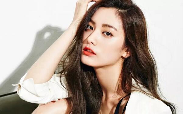 樸信惠NANA全智賢范冰冰Angelababy 中日韓女星烈焰紅唇魅力PK【組圖】