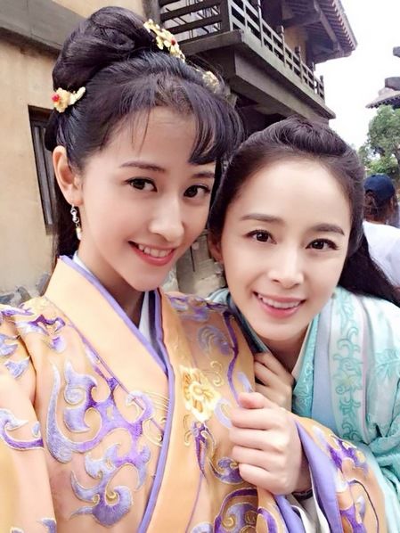 允兒李易峰鄭容和王凱崔始源趙麗穎 中韓明星親密合照盤點【組圖】