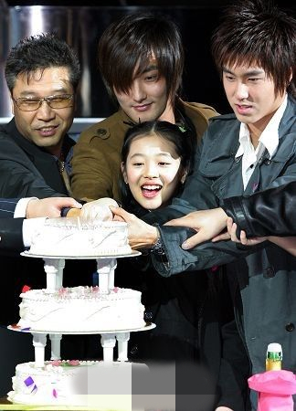允兒秀智IU泰妍鄭秀晶雪莉 從小美到大的韓國(guó)女星【組圖】