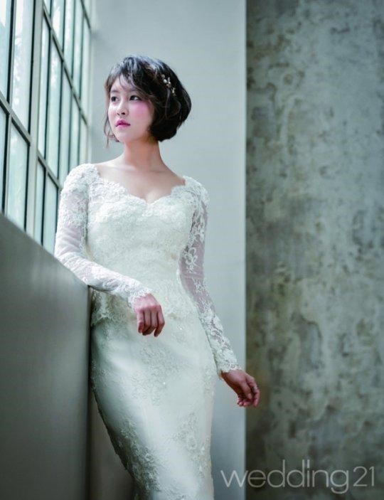 韓國演員樸敏智變身新娘拍寫真 穿婚紗美艷動人【組圖】