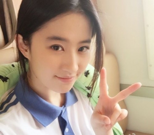 宋慧喬孫藝珍全智賢劉亦菲高圓圓 中日韓女星超美校園照【組圖】