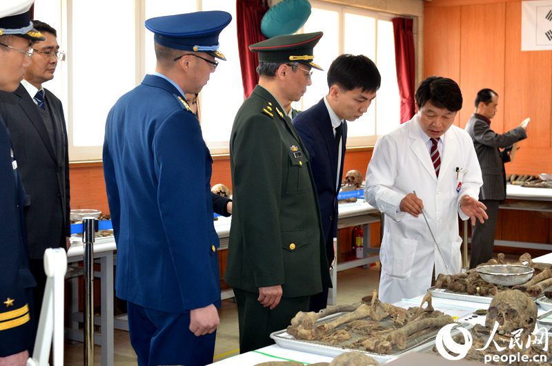 中韓雙方今日舉行第三輪在韓中國(guó)人民志愿軍烈士遺骸裝殮儀式