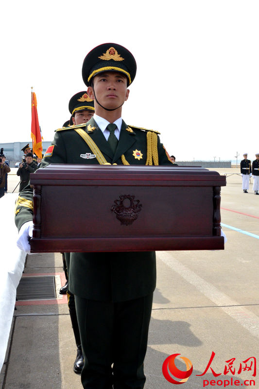 中韓雙方交接第三批在韓中國人民志愿軍烈士遺骸