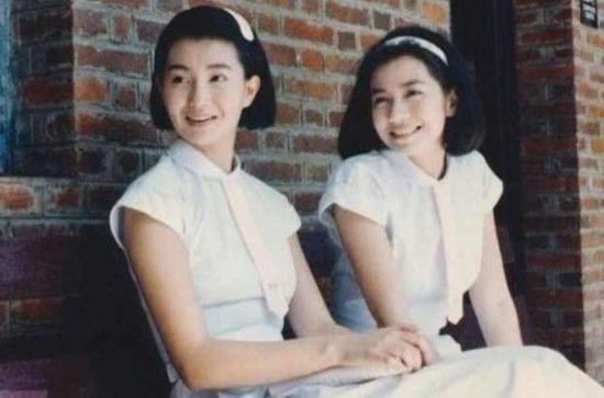 鹿晗《我去上學啦》花絮照曝光 易烊千璽宋慧喬吳亦凡等明星校服照盤點【組圖】