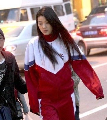鹿晗《我去上學(xué)啦》花絮照曝光 易烊千璽宋慧喬吳亦凡等明星校服照盤點(diǎn)【組圖】