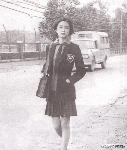 鹿晗《我去上學(xué)啦》花絮照曝光 易烊千璽宋慧喬吳亦凡等明星校服照盤點【組圖】