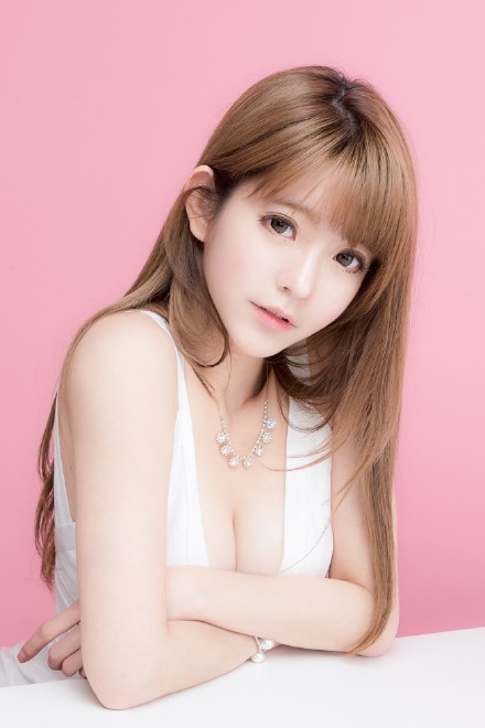 韓國(guó)顏值逆天美少女Yurisa進(jìn)軍中國(guó)市場(chǎng) 驚艷美照全盤點(diǎn)【組圖】