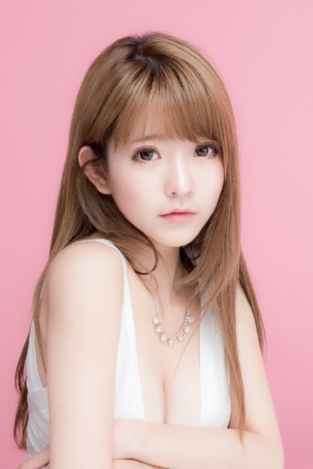 韓國顏值逆天美少女Yurisa進(jìn)軍中國市場 驚艷美照全盤點(diǎn)【組圖】