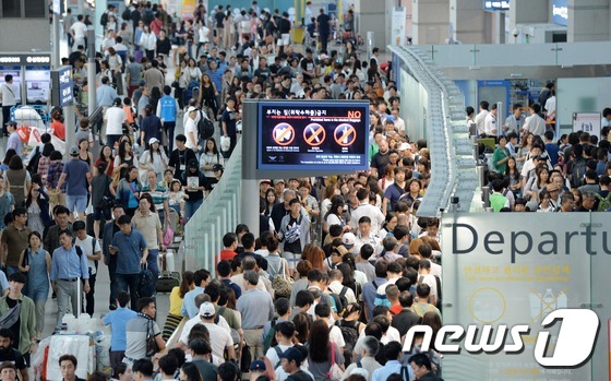 仁川機場迎來夏季客流高峰 客流量同比增加26.5%【組圖】