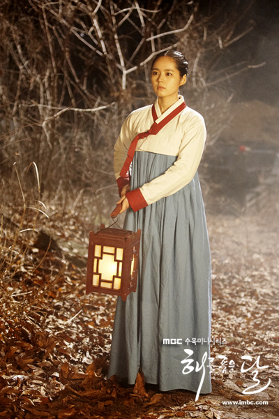《幻城》宋茜領(lǐng)銜Angelababy允兒IU李英愛 盤點(diǎn)那些美翻天的古裝女神【組圖】