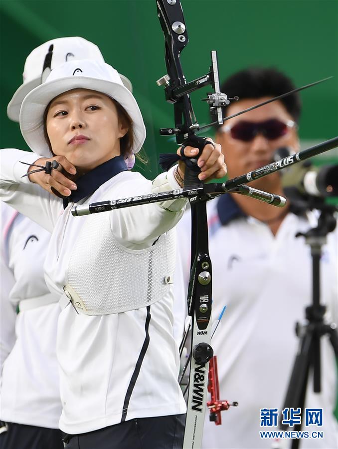 韓國(guó)隊(duì)女子射箭團(tuán)體賽奪金 5比1戰(zhàn)勝俄羅斯（組圖）