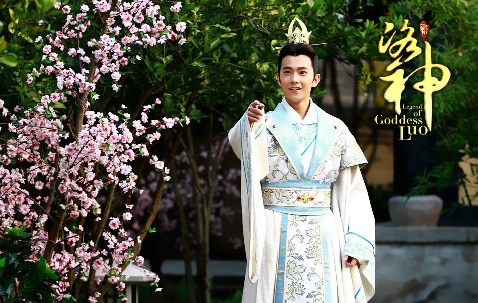 《擇天記》鹿晗古裝吸睛  李準基樸寶劍李易峰等男神古裝也超帥【組圖】