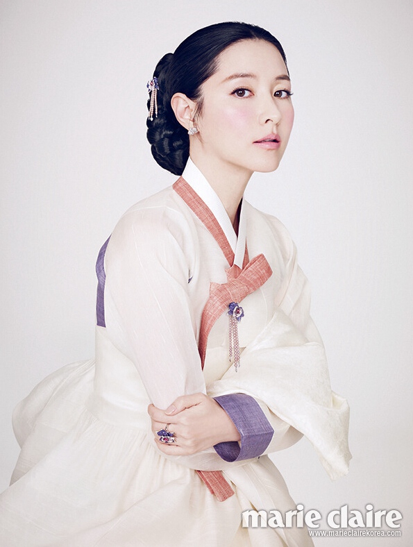 《W-兩個世界》韓孝周李英愛宋慧喬允兒秀智 韓國“氧氣美女”盤點【組圖】