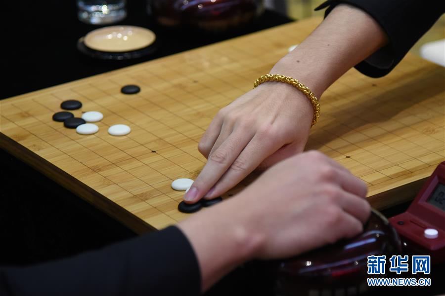 圍棋百靈杯：柯潔戰(zhàn)勝韓國元晟溱 晉級決賽（組圖）