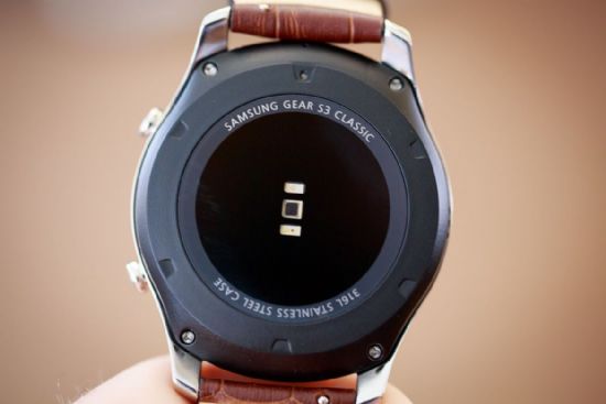 三星新推兩款Gear S3智能手表 同時(shí)支持Android和iOS【組圖】