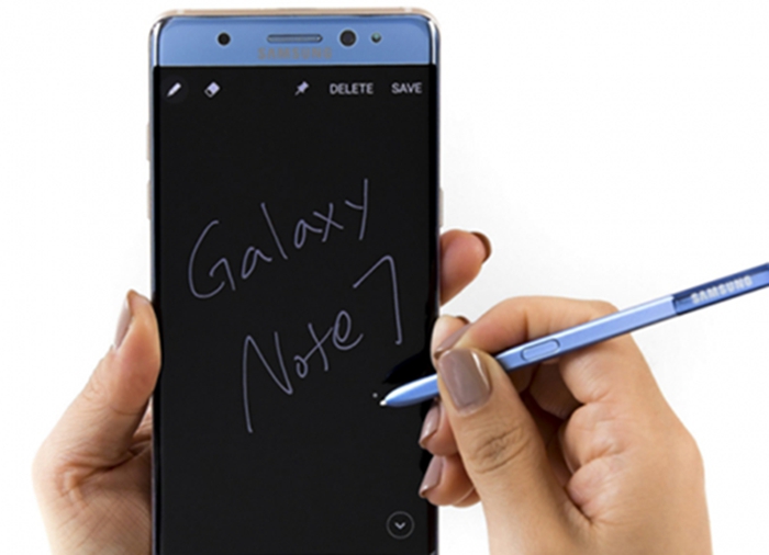 對比iphone7海軍藍(lán) 三星Galaxy Note7藍(lán)色版圖賞【組圖】