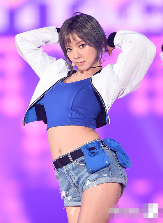韓國(guó)女團(tuán)AOA、SPICA性感熱舞 NCT127、BTOB同臺(tái)拼人氣【組圖】