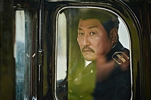韓國影片《密探》上映首日票房奪冠 《古山子》同日首映排第二【組圖】