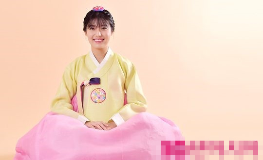 迎中秋！Red Velvet宇宙少女鄭多彬穿韓服送祝福【組圖】