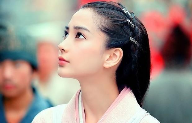 少女時(shí)代允兒宋慧喬古力娜扎楊冪 中韓女星誰(shuí)才是側(cè)顏女神【組圖】