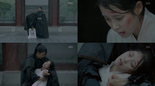 《步步驚心：麗》第十一集收視再墊底 李準基為IU遮雨姜河那轉(zhuǎn)身離開【組圖】