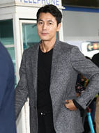 鄭雨盛上演“釜山行”