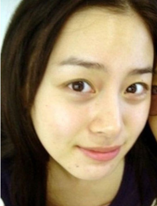 楊冪進軍營純素顏引熱議 允兒IU樸信惠宋慧喬等韓女星素顏也美翻【組圖】