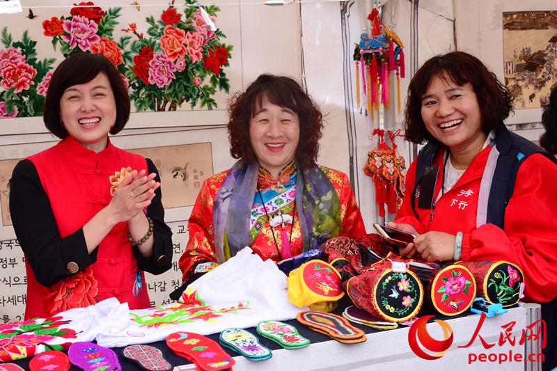 傳遞中華孝道美德—中國(guó)媽媽的韓國(guó)文化交流之旅